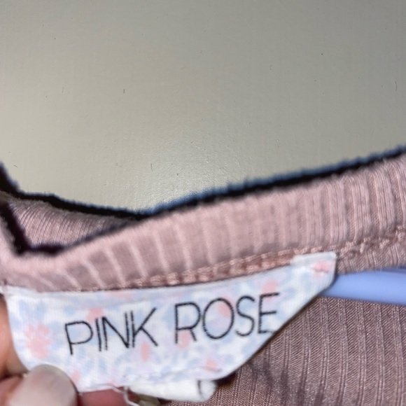 PINK ROSE t-shirt - Picture 2 of 3